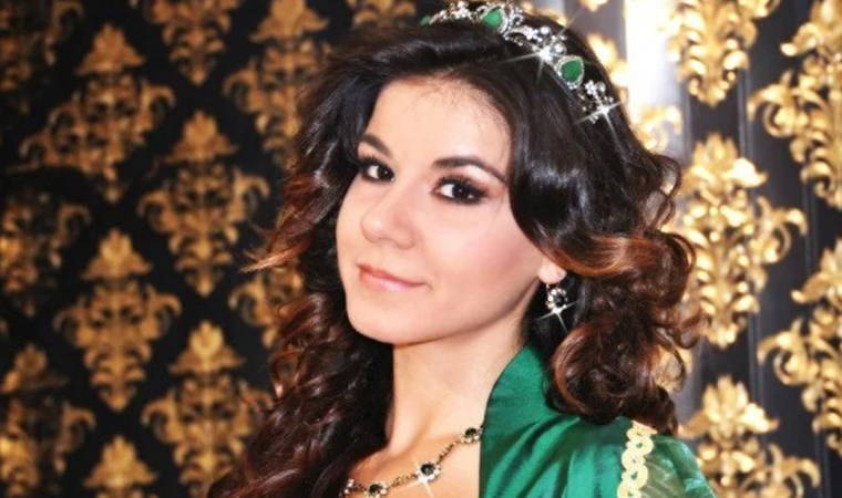 Eski Türkiye güzeli Banu Öztürk, "Erdoğan'a hakaret"ten gözaltında