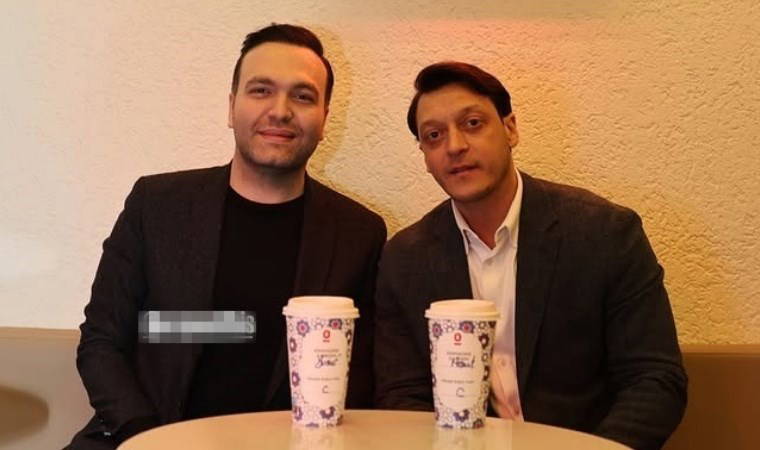 Boykot çağrıları yapılmıştı: AKP'li Mesut Özil'den Espressolab'e destek paylaşımı!