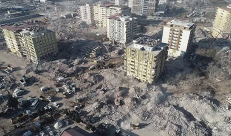 Depremde 72 kişiye mezar olmuştu... Ebrar Sitesi H Blok'a ilişkin davada karar!