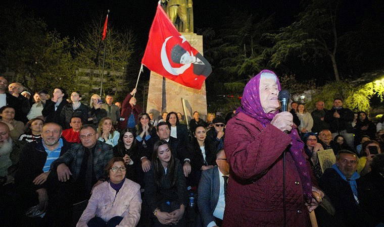Ekrem İmamoğlu'nun memleketi adalet nöbetinde: 91 yaşındaki yurttaştan şiirli destek!