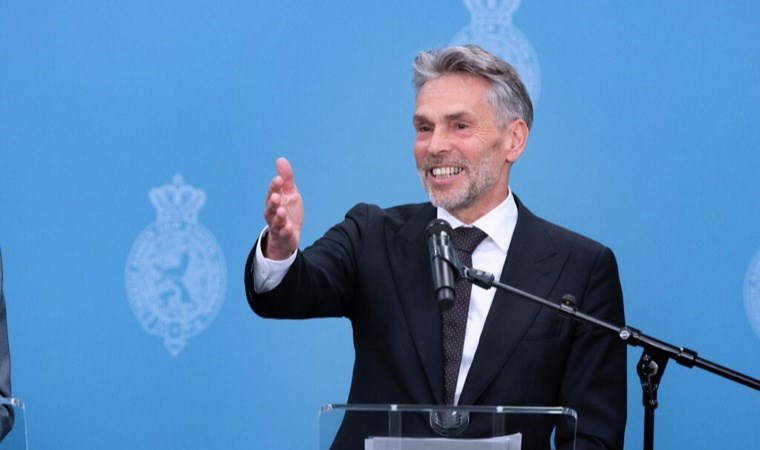 Hollanda'dan 'birleşik' Avrupa çağrısı