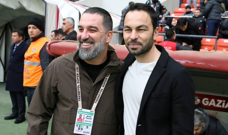 Arda Turan ile Selçuk İnan karşı karşıya geldi: Düelloda kazanan Gaziantep FK!