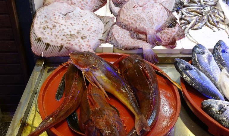 Tezgahların şampiyonu belli oldu: Kilosu 1500 TL'den 600 liraya düştü!