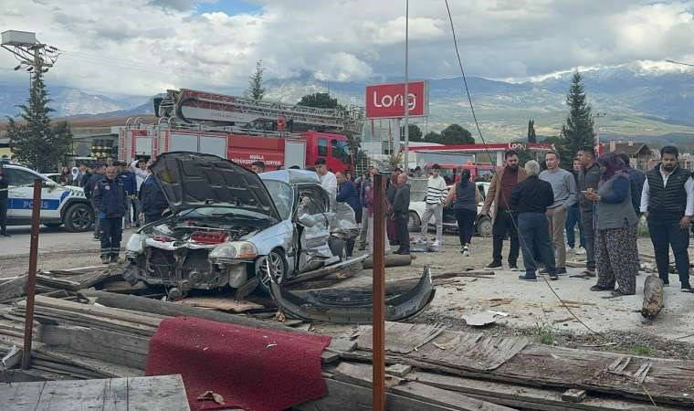 Muğla'da feci kaza: Dört kişi hayatını kaybetti