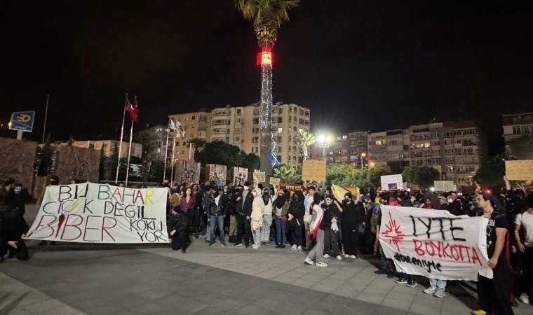 İzmir’de öğrenciler bayramda da sokakta: Keyfi rejimin sopasına boyun eğmeyeceğiz