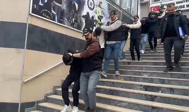 İstanbul'da pes dedirten hırsızlık! 'Banka görevlisiyim' yalanıyla 6 milyon liralık vurgun yaptılar...
