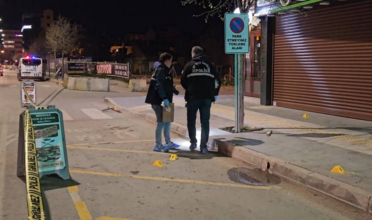 Pideci dükkanında sopalı-bıçaklı kavga!  Ölü ve yaralılar var...