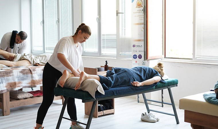 Dünyanın en iyi masaj terapistleri Nisan’da Antalya’da