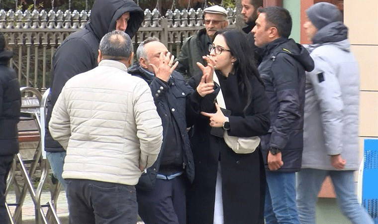 İstanbul'da aile katliamı: Yakınları gözyaşlarına hakim olamadı