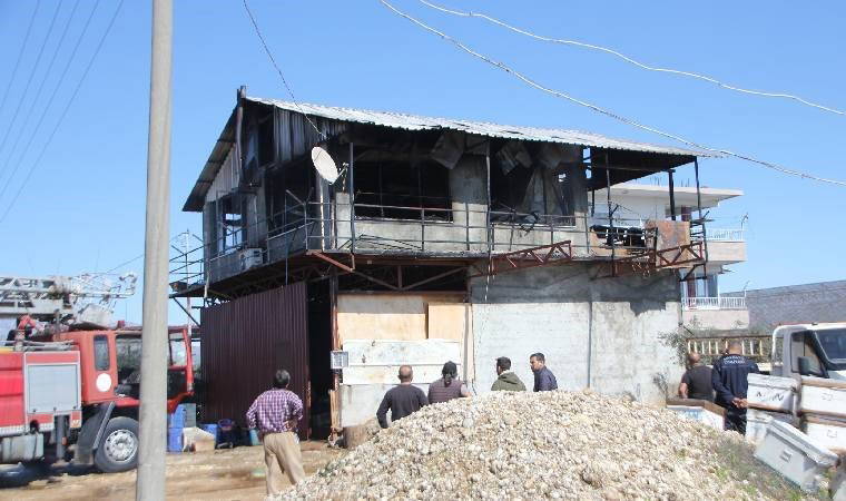 Antalya'da korkutan yangın: Kızını alevlerin arasından son anda kurtardı!