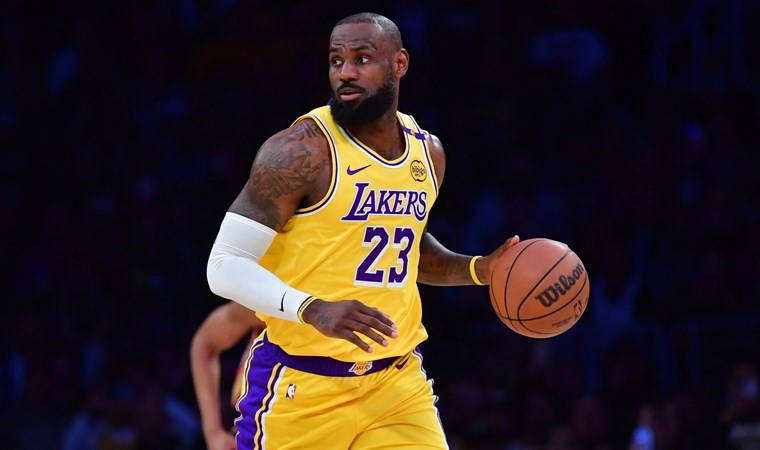 LeBron James NBA tarihine geçti: Bunu yapan ilk oyuncu oldu!
