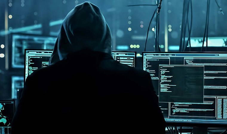 İstanbul'da film gibi olay: 'BDDK Başkanı' yalanıyla banka dolandırdılar!