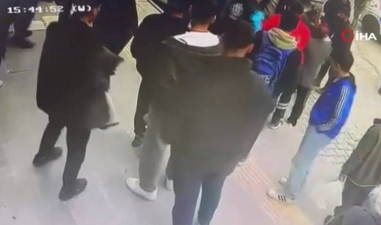 Adıyaman'da iki grup birbirine girdi! Bıçaklı-usturalı kavgada 1'i ağır 3 kişi yaralandı