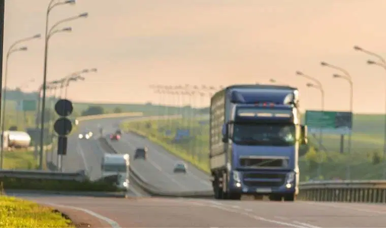 AKP'den yeni kanun teklifi: Karayolu taşımacılığında idari para cezaları artırılıyor