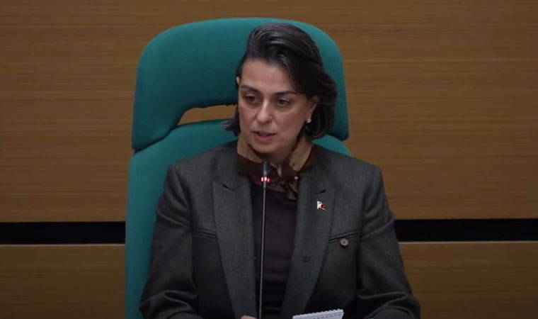 Sinem Dedetaş'ın AKP'li meclis üyesine verdiği yanıt gündem oldu: 'İhanet eden bedelini öder dediniz, biz de aynı fikirdeyiz'