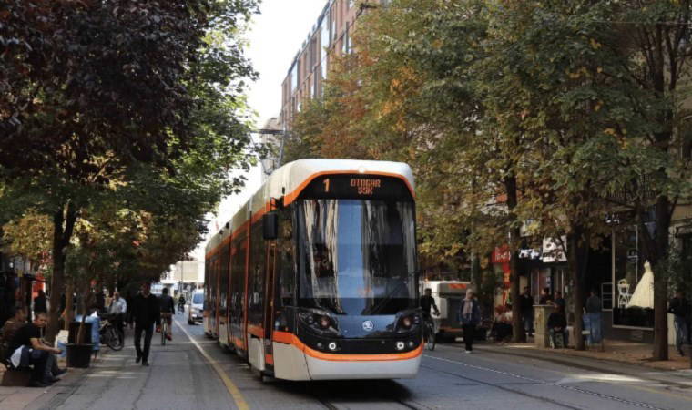 Eskişehir Büyükşehir Belediyesi'nden 'tramvay' açıklaması: Gece seferleri 2 gün yapılamayacak!