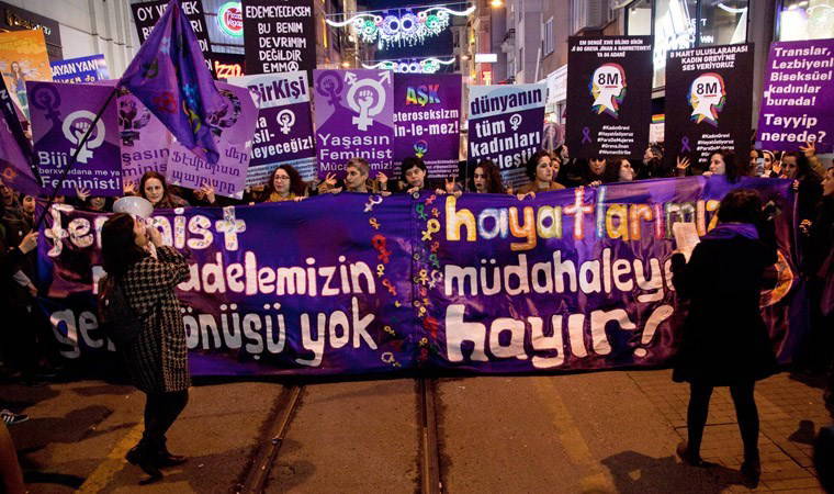 MetroPOLL Araştırma'dan çarpıcı '8 Mart' anketi: 'Türkiye'de kadınların en önemli sorunu ne?'
