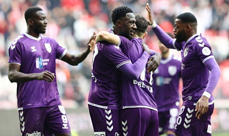 5 gollü maçta kazanan Samsunspor: Adana Demirspor'un hasreti 10 maça çıktı!