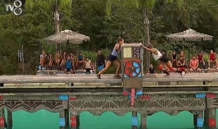 Survivor'da günün ilk karşılaşmasında zorlu anlar yaşandı: Tuğba'nın sakatlığı takım arkadaşlarını korkuttu