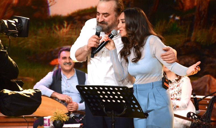 Edip Akbayram’ın kızı Türkü Akbayram’dan 'Volkan Konak' paylaşımı: 'Sarıldınız mı oralarda...'