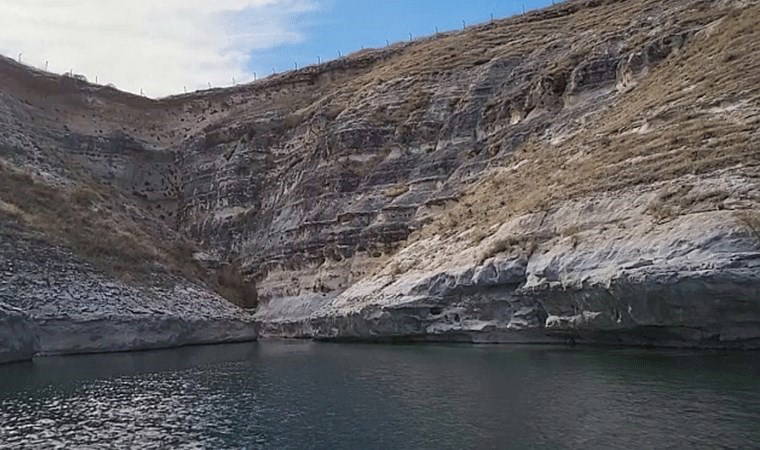 Atatürk Barajı'nda kaybolan kişi aranıyor