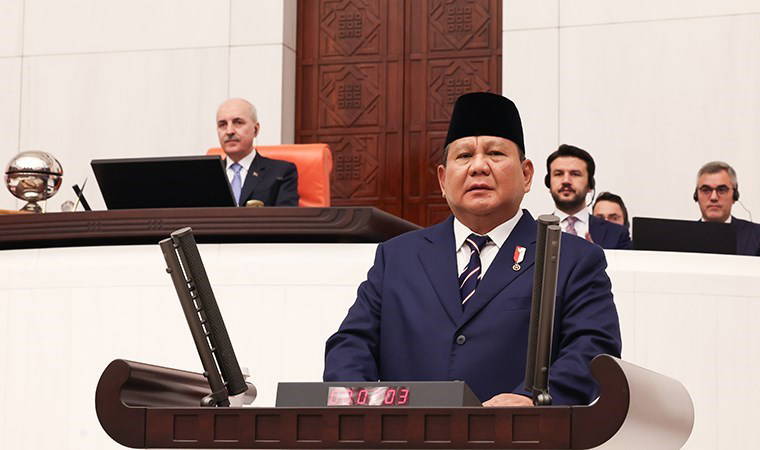 'Tüm ülkelerde Atatürk cesaretin bir temsili'