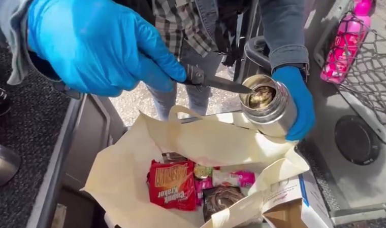 Savunması pes dedirtti! 50 kilo uyuşturucunun ham maddesi 'çelik termostan' çıktı