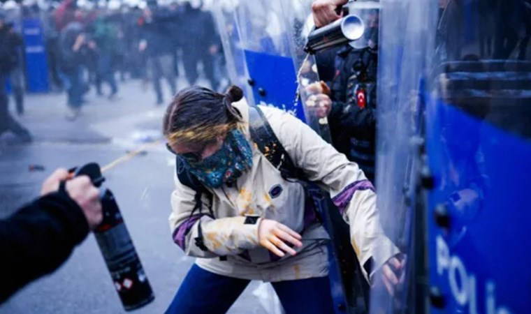 'Çıplak arama uygulamalarına ve cinsel şiddete karşı sessiz kalmayacağız!'