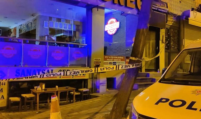 Üsküdar'da 'Evimin önüne çöp attın' kavgasında kan aktı: 1 ölü!