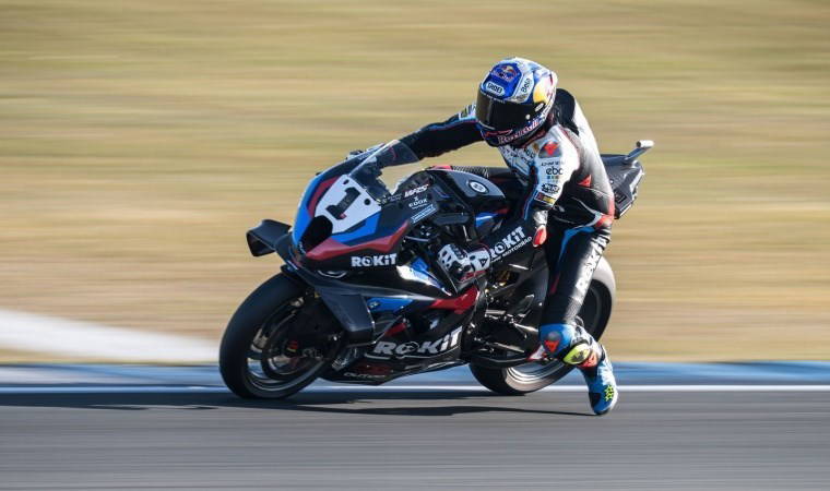 Toprak Razgatlıoğlu'ndan 4. zafer!