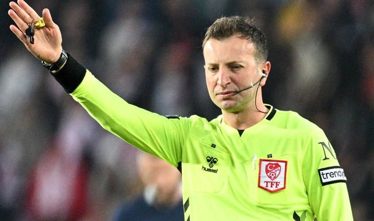 Eski hakemler Sivasspor - Fenerbahçe maçını değerlendirdi: 'Açık, bariz, net, tartışmasız penaltı'