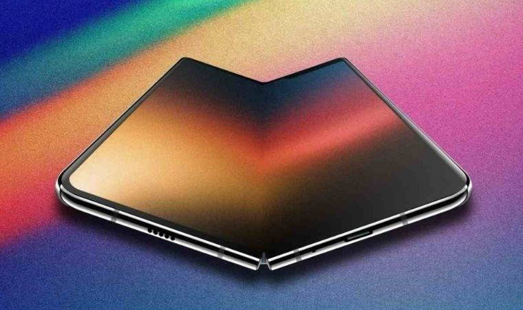 Katlanabilir ekranlı iPhone'da eleştirilen şeyler yer almayacak