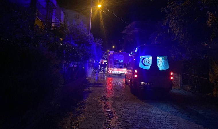 Antalya'da annesiyle tartıştı... Evi ateşe verdi!