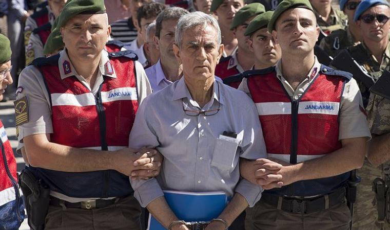 FETÖ tutukluları AKP’ye üye yapılmış: Aralarında Akın Öztürk de var