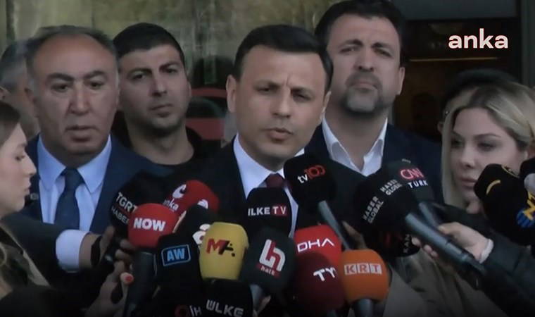 CHP İstanbul İl Başkanı Özgür Çelik'ten hastaneye ziyaret: 'Sırrı Süreyya Önder’in bir an önce sağlığına kavuşmasını temenni ediyorum'