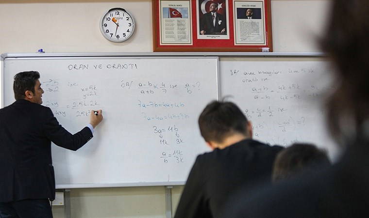 25 bin öğretmen atamasında takvim belli oldu (Sözleşmeli öğretmen atama takvimi 2025)