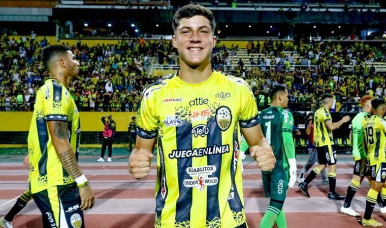Ünlü gazeteci duyurdu... Fenerbahçe ile Hull City transfer karşı karşıya!