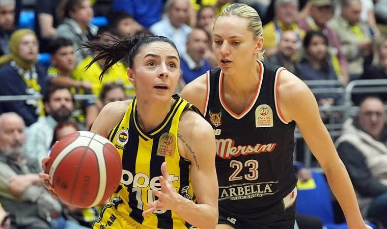 Final serisi ilk maçında zafer Fenerbahçe Opet'in!