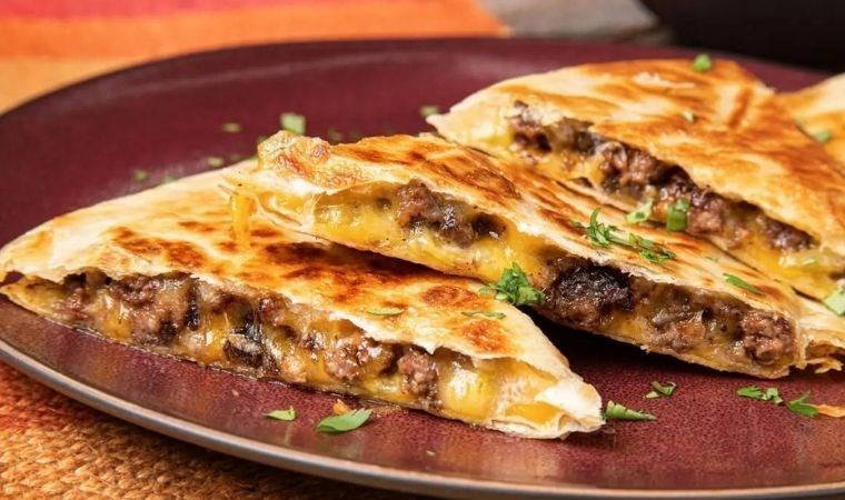 Tavada 10 dakikada Meksika şöleni: Quesadilla tarifi