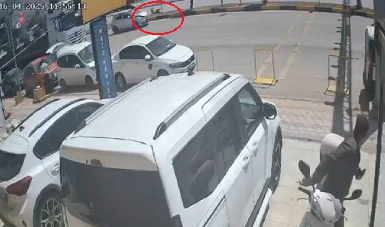 Hatay'da otomobil yayalara çarptı: Ölü ve yaralı var!