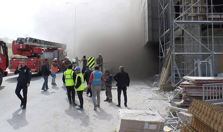 Küçükçekmece'de yurt tadilatında yangın: 3 işçi dumandan etkilendi