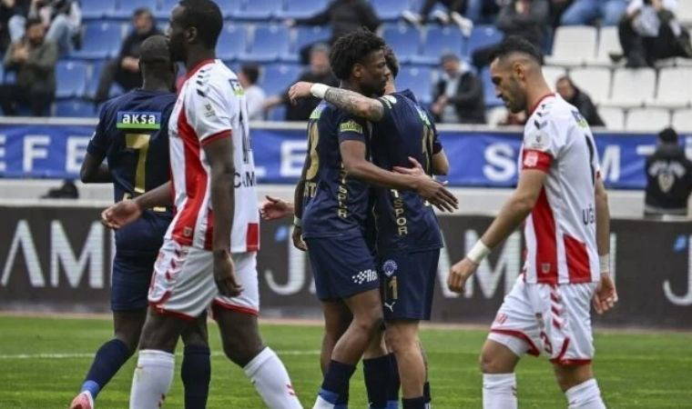 Sivasspor, ümitlerini Kasımpaşa'da bıraktı!