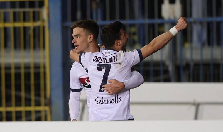 Bologna, Empoli deplasmanında avantajı kaptı!