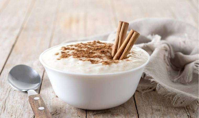 Alışverişe çıkmaya gerek yok: Evdeki malzemelerle kolay tatlı tarifi