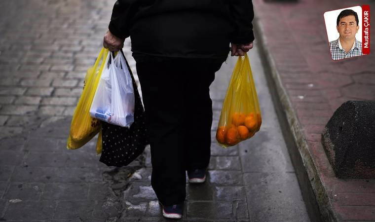 Yoksulluk her geçen gün artarken sosyal yardımlar enflasyon karşısında eriyor: Yurttaşa değer görülen 20.7 lira
