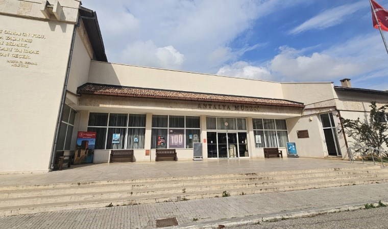 Bakanlığa 'Antalya Müzesi yıkılmasın' talebi