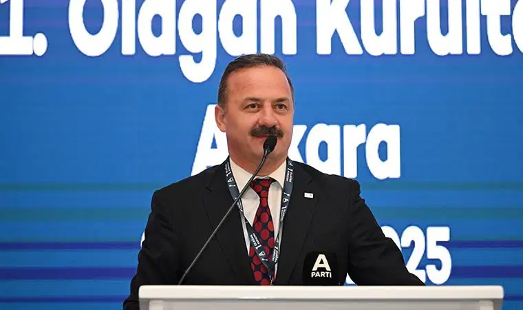 Yavuz Ağıralioğlu'ndan 'Kıbrıs' tepkisi: 'Güney Kıbrıs'ın Dışişleri Bakanı Kıbrıs bayrağıyla Suriye'de ağırlanıyor, konuşan yok'