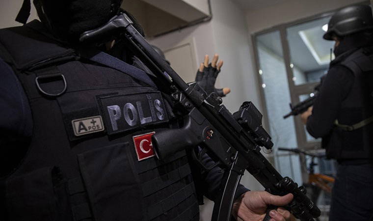 Ekipler bakın yaptı... Gaziantep'te 'silah kaçakçılığı' operasyonu: 9 gözaltı