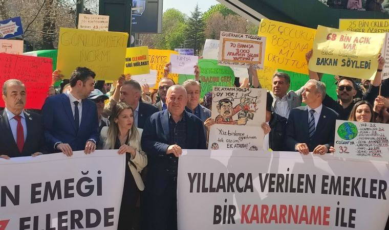 Mülakat mağduru, atanmayan öğretmenlerden Bakan Tekin'e anlamlı soru: 'Tasarruf tedbirlerinin öznesi neden biziz?'