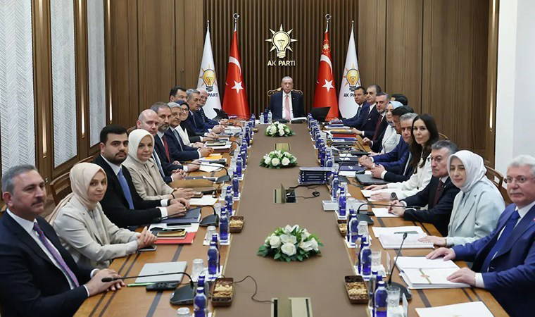 AKP MKYK toplantısı başladı: Gündemde hangi konular var?
